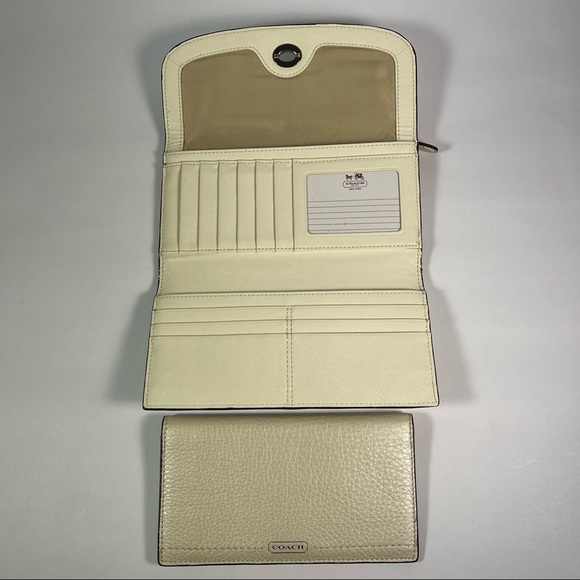 Coach Park Leather Checkbook Wallet Turnlock closure F49164 - Picture 9 of 16